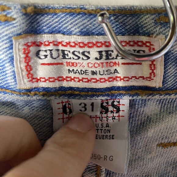 Vintage Guess High Rise  Mom Jean Shorts Sz 31 Distressed Bleached 90s women usa - Picture 10 of 13